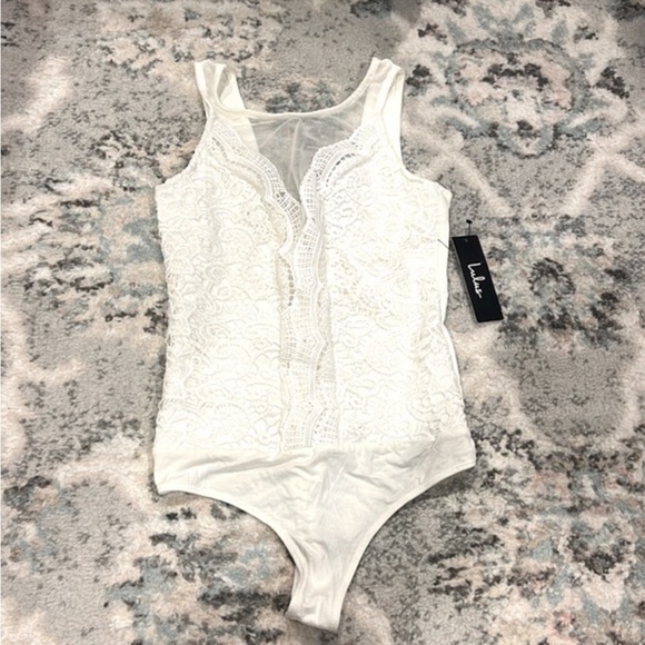 Lulu’s Cali Cantina White Lace Bodysuit Size Small NWT - Picture 4 of 14